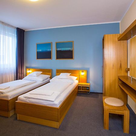Hotel Trend Plzeň Habitación foto
